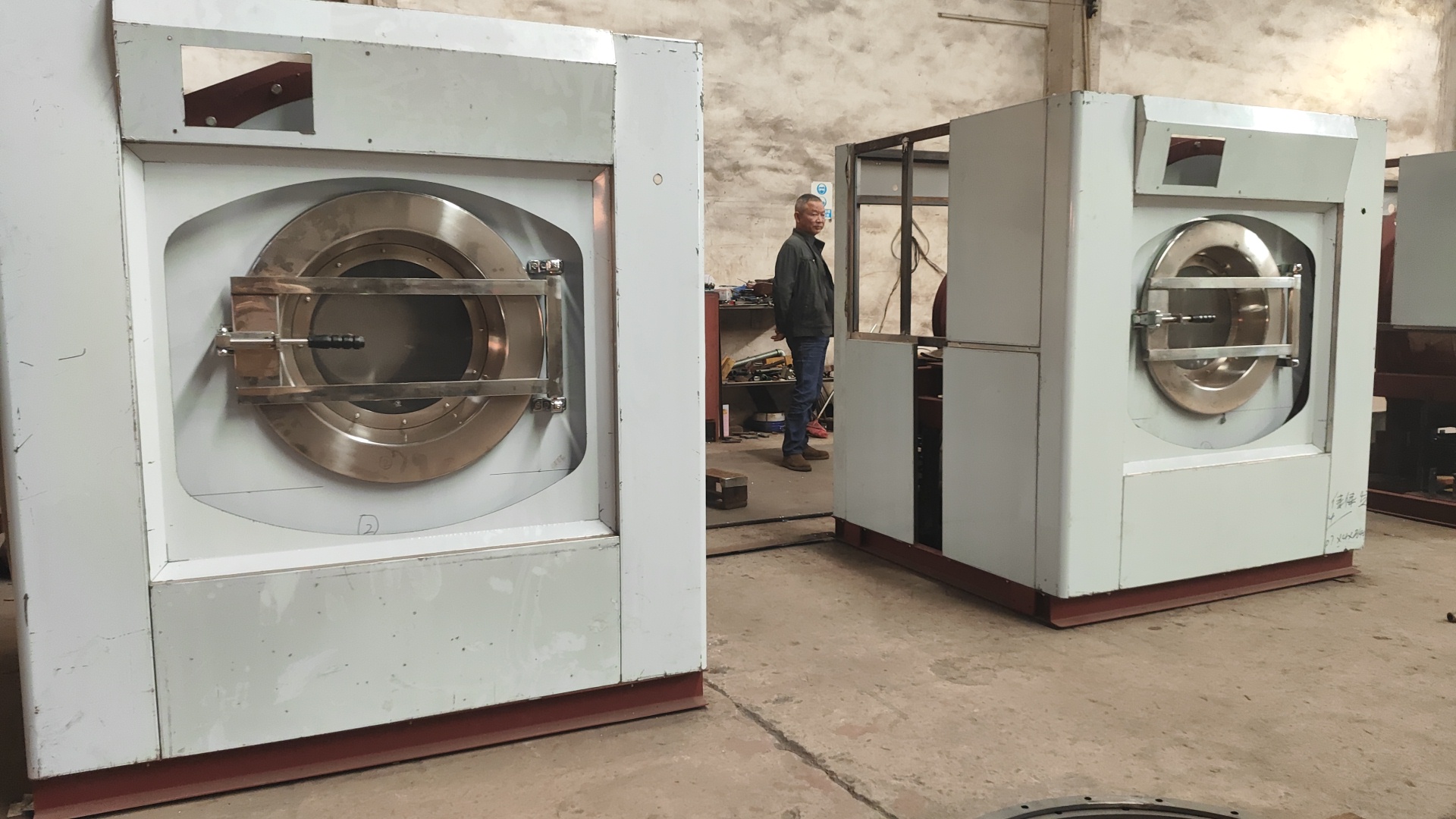 
百家知名企業(yè)與大型干洗店的選擇：珠江工業(yè)全自動洗衣機(jī)憑什么獲得信賴？
