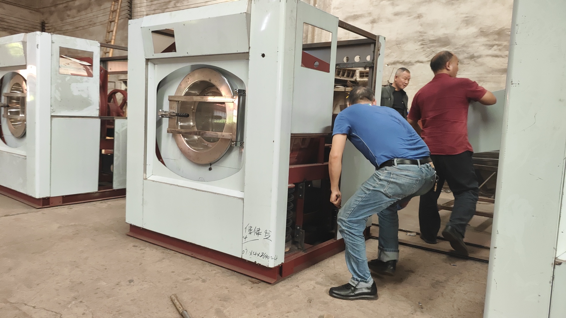 
知名企業(yè)為何選擇珠江洗滌？工業(yè)洗衣機(jī)助力醫(yī)院養(yǎng)老院高效洗滌方案
